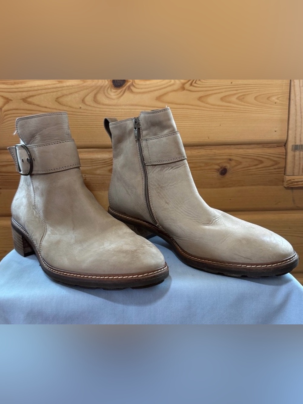 Women's Paul Green Casual Leather Ankle  Zip Boots in Light Taupe 9